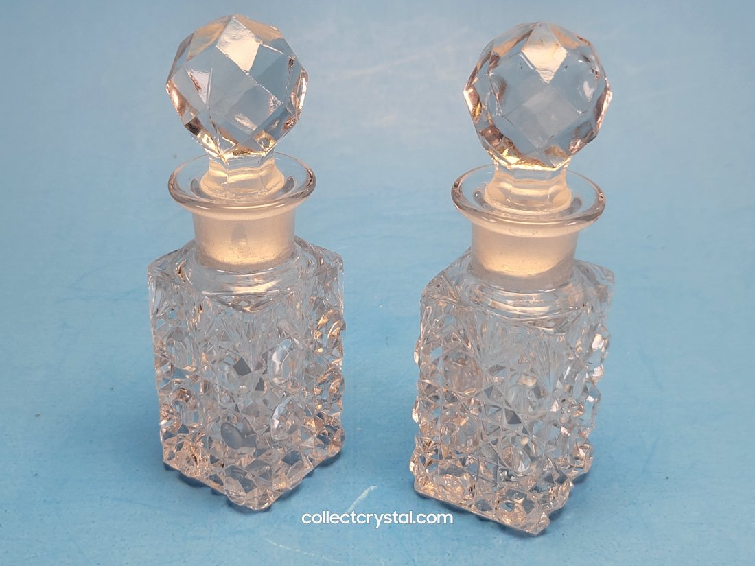 Tantalus set of 2 Whiskey or Liquer Crystal Decanter (1 of 4)