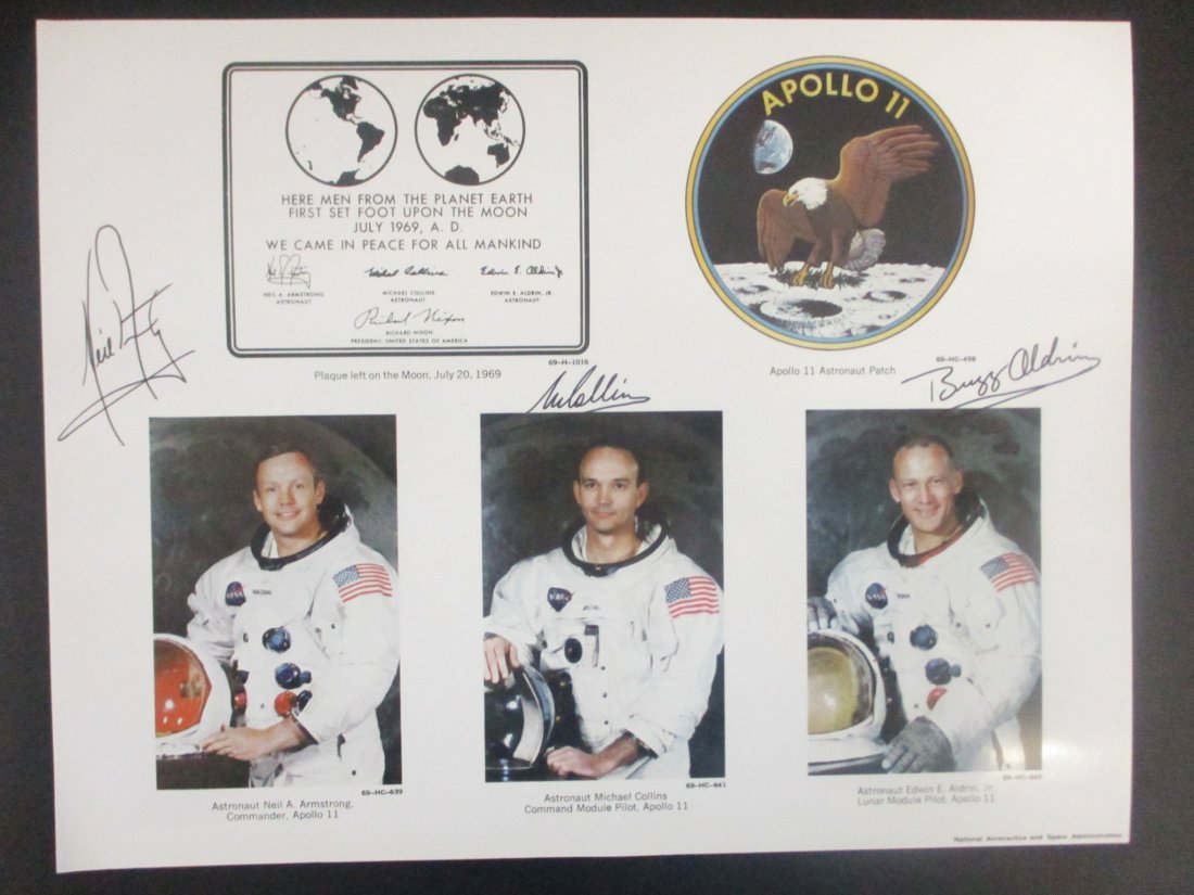Apollo 11 Crew Signed Lithograph (11 x 14) Neil Armstrong, Michael Collins, Edwin 'Buzz  Aldrin (1 of 4)