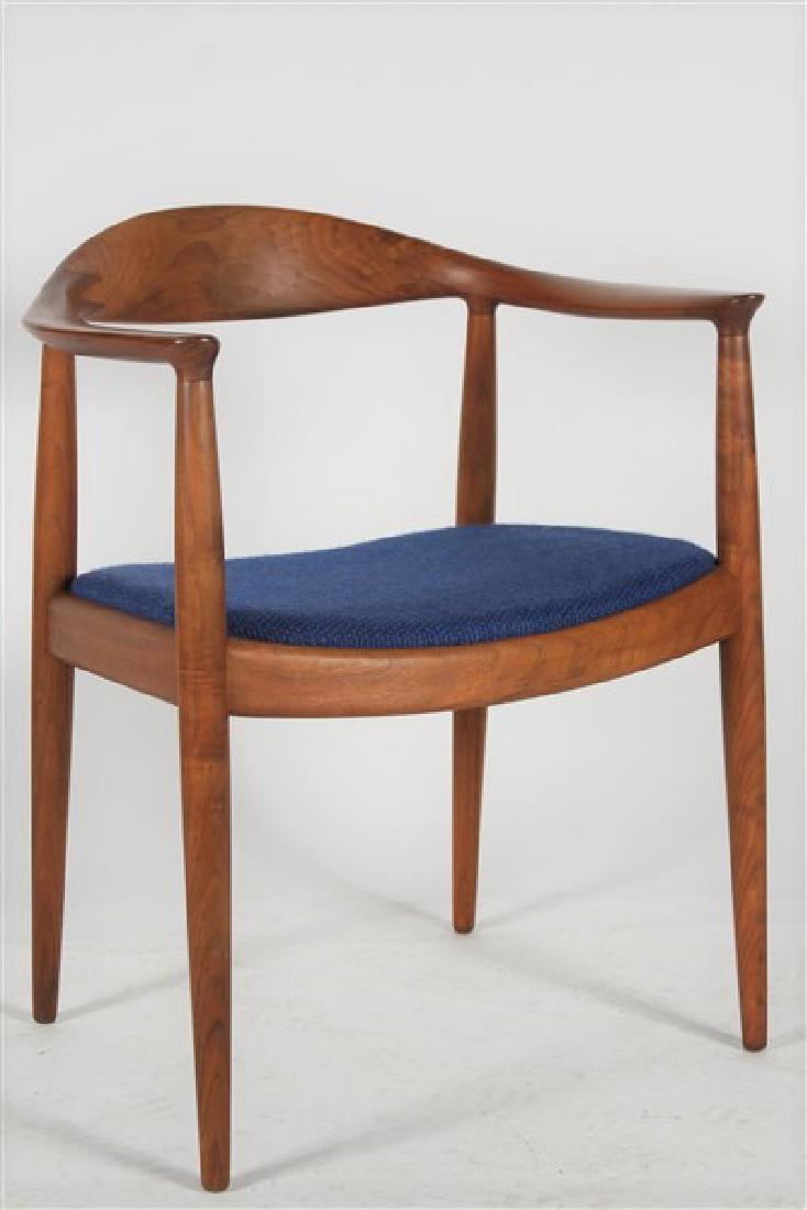 Hans Wegner, Johannes Hansen for Knoll "The Chair" (1 of 5)