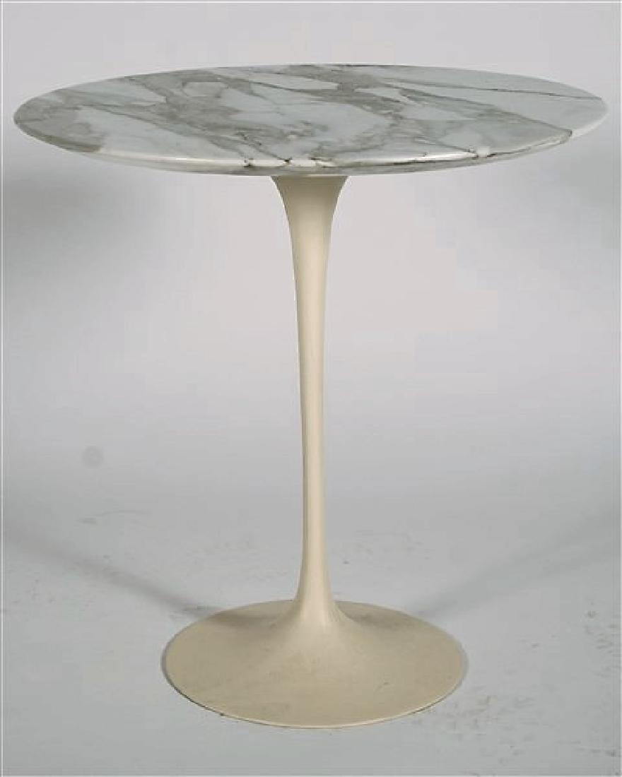 Eero Saarinen for Knoll Single Pedestal Side Table (1 of 6)