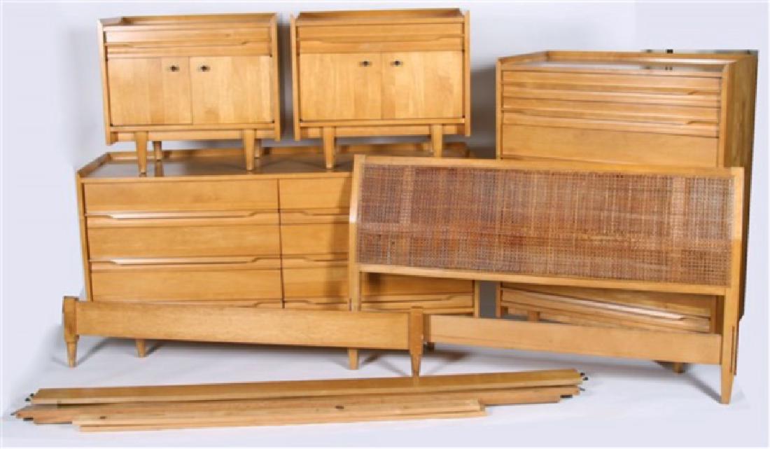 Crawford Furniture Manufacturing Co., Bedroom Set (1 of 10)