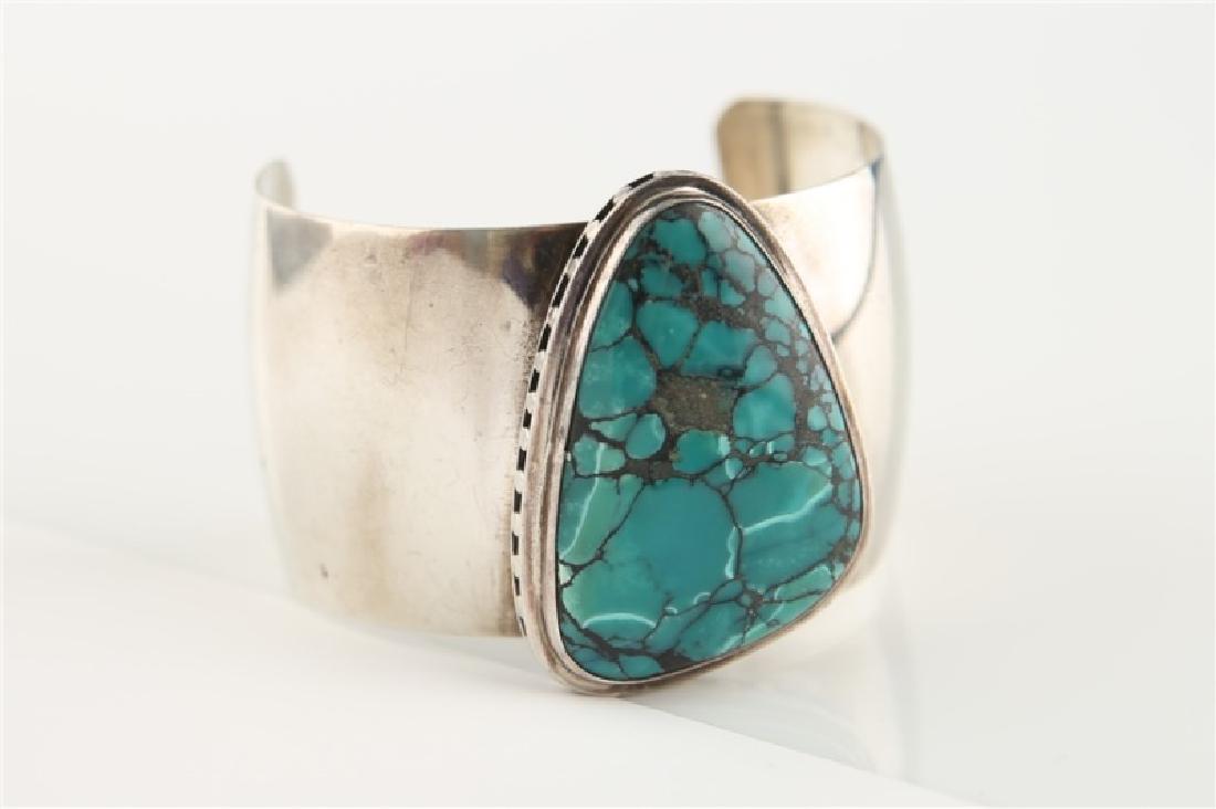 Turquoise and Silver Cuff Bracelet (1 of 5)