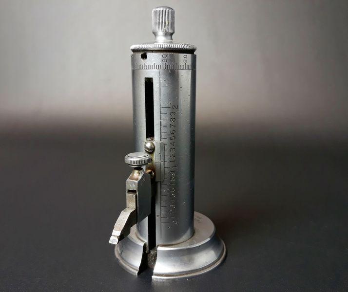 Two Inch Capacity Micro-Height Gauge: Fairfield Gauge Co. Steel. c. 1960s. 4.65" x 3.25" x 2.2".