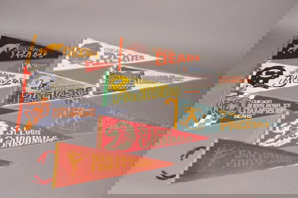 18 Football Pennants From 1960's to Present: Includes: great old pennants from the Green Bay Packers, St. Louis Football Cardinals, Los Angeles Rams and more.