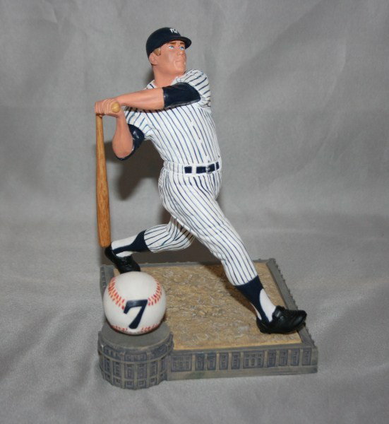 Huge Mickey Mantle Memorabilia Collection, 100's o: 100's of items includes: several large posters, mini-model bats, 1996 Topps Mantle "cereal" style factory set, books, pens, Mickey Mantle Restaurant menu, Harltand statue 25th Anniversary, child's mod