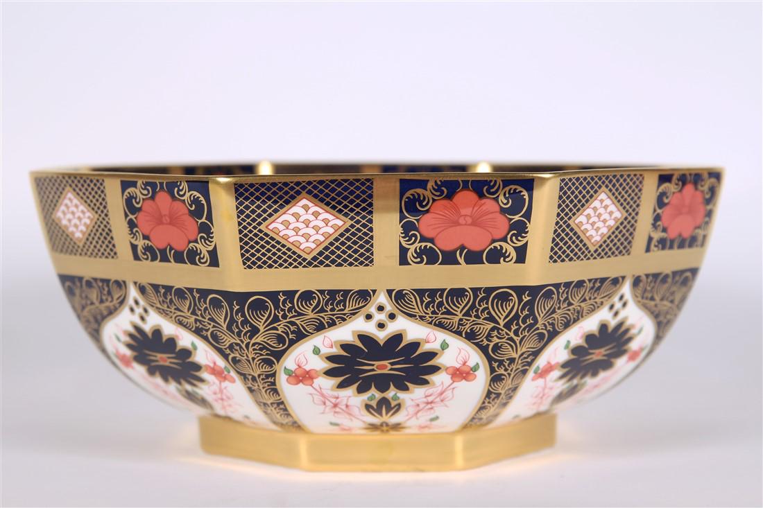 Royal Crown Derby, Old Imari Octagon Serving Bowl (1 of 5)