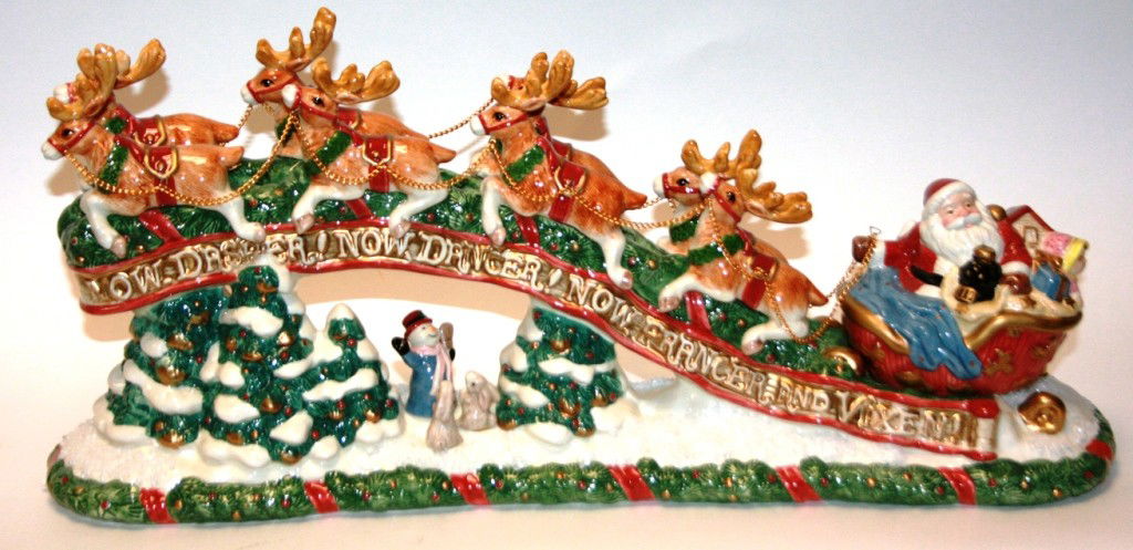 Fitz & Floyd "Night Before Christmas" Centerpiece: Fitz & Floyd "Night Before Christmas" Centerpiece Candle Holder, New in Box. #732B. Condition: Appears fine.