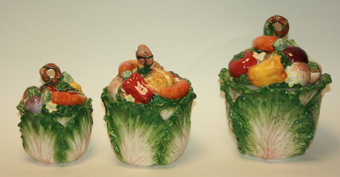 Fitz & Floyd "Classics" Vegetable Canisters, Set o: Fitz & Floyd "Classics" Vegetable Canisters, Set of Three, New in Box. #706B. Condition: Appears fine.