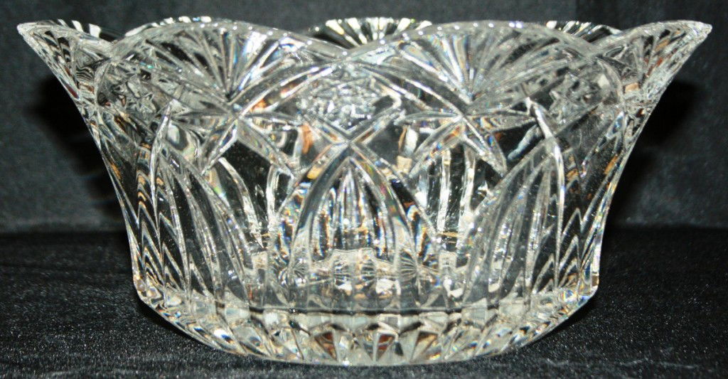 JG Durand Cristal "Vincennes" Bowl, 12", New in Bo: JG Durand Cristal "Vincennes" Bowl, 12", New in Box. #593B. Condition: Appears fine.