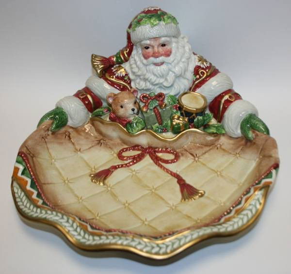 Fitz & Floyd "Winter Holiday Santa" Server, New in: Fitz & Floyd "Winter Holiday Santa" Server, New in Box. #488B. Condition: Appears fine.