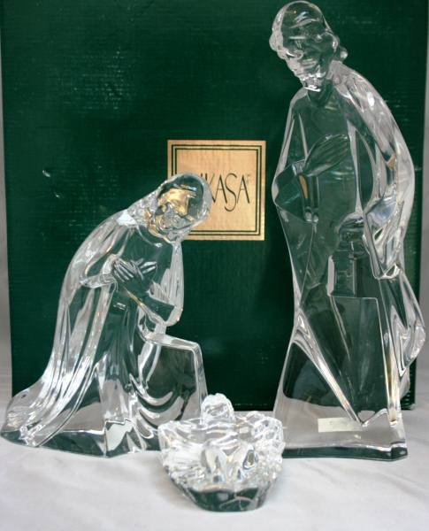 Mikasa Nativity Set, 3 pieces, New in Box: Mikasa Nativity Set, 3 pieces, New in Box. #99B. Condition: Appears fine.
