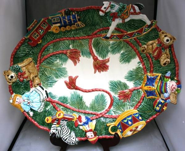 Fitz & Floyd "Old Fashioned Christmas" Large Platt: Fitz & Floyd "Old Fashioned Christmas" Large Platter, New in Box. #261B. Condition: Appears fine.
