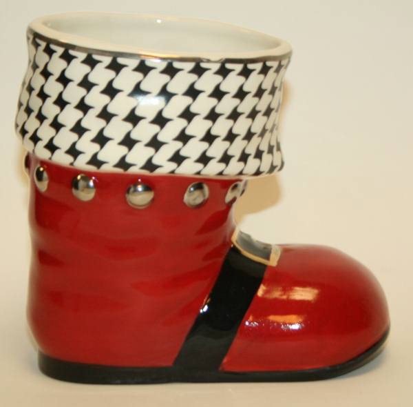 Waterford Holiday Heirlooms "Santa's Boot" Candy D: Waterford Holiday Heirlooms "Santa's Boot" Candy Dish, New in Box. #353B. Condition: Appears fine.