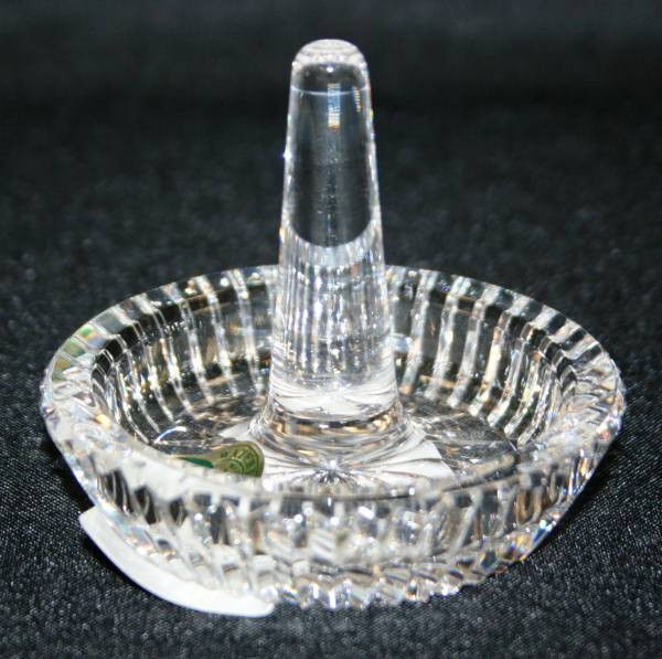Waterford Crystal Ring Holder, New in Box: Waterford Crystal Ring Holder, New in Box. #449B. Condition: Appears fine.