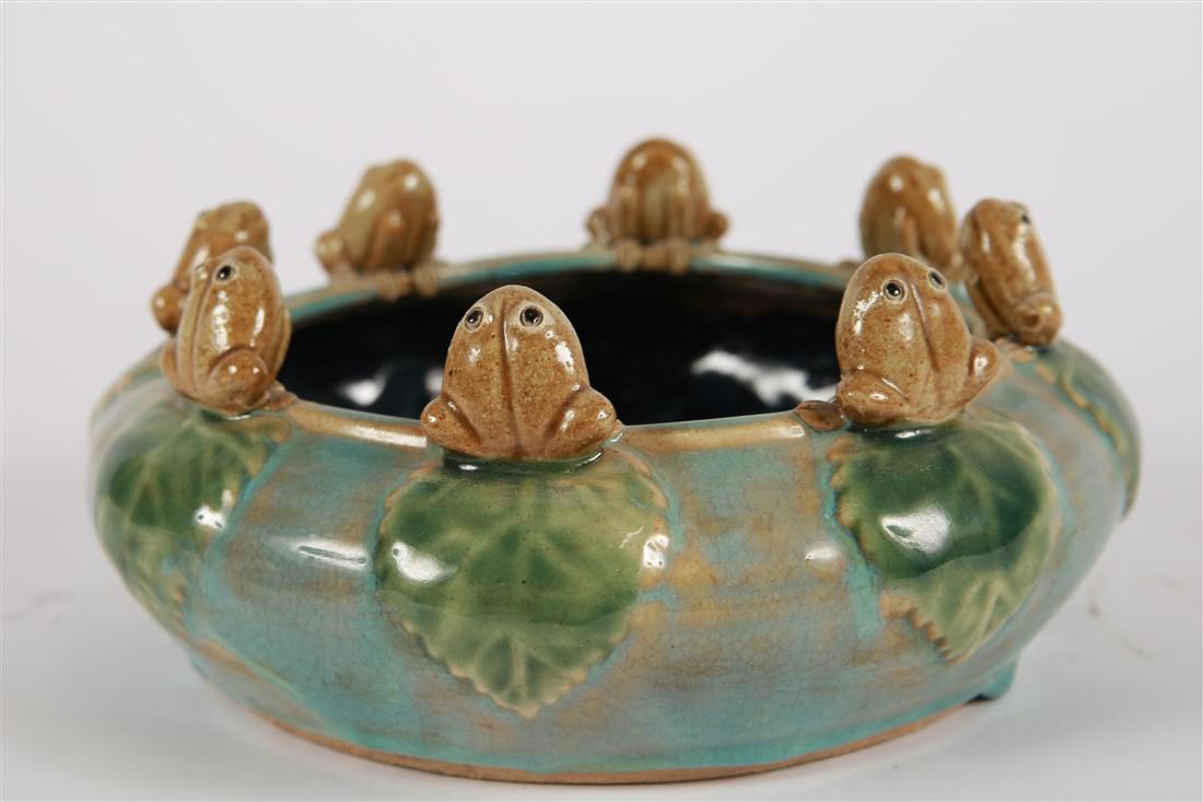 Majolica Style Ceramic Frog Bowl (1 of 4)