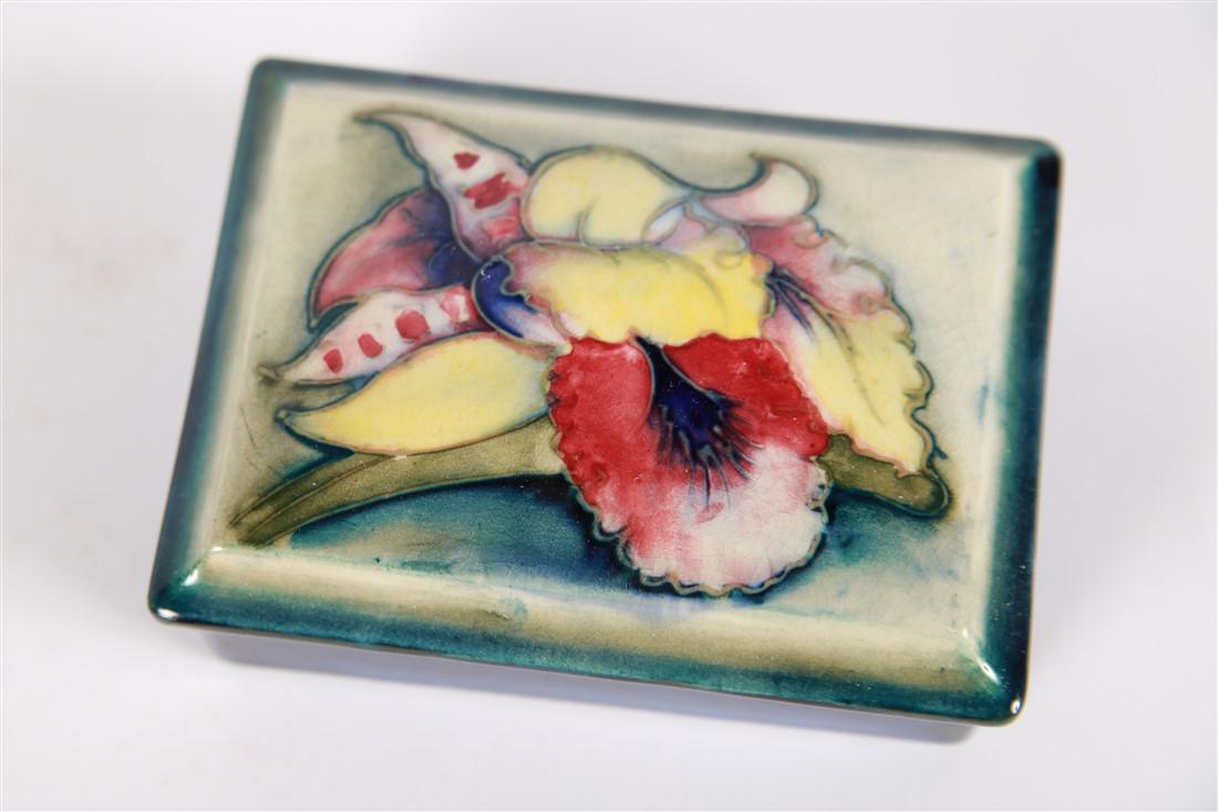 W. Moorcroft, Blue Orchid Trinket Box (1 of 6)