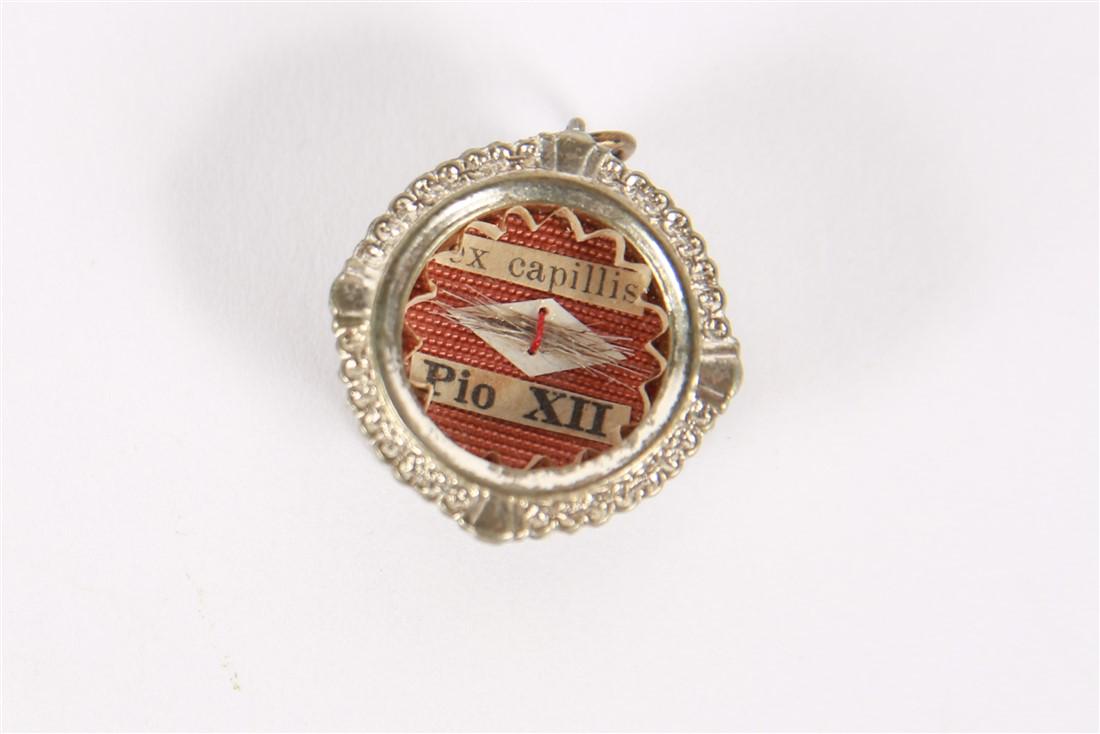 Pope Pius XII Ex Capillis Round Metal Reliquary (1 of 3)