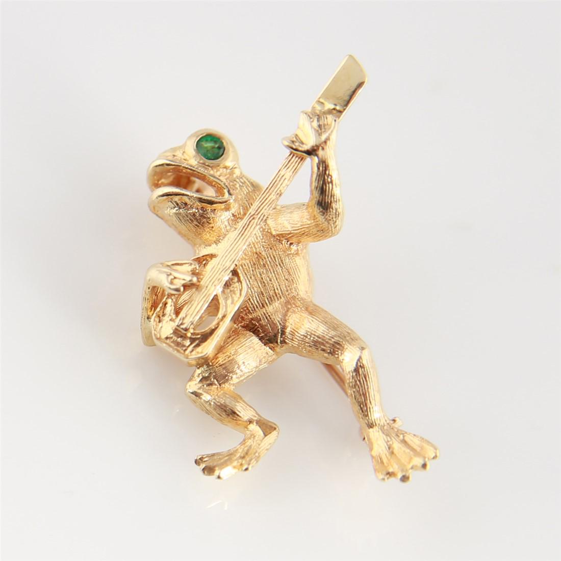 14k Yellow Gold Frog Playing Banjo Pin (1 of 4)