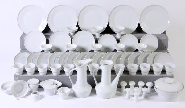 Paul McCobb Ceramic Dinner Service, 20th C.: Paul McCobb ceramic dinner service. Made by Contempri, 20th century. Including five dinner plates, three salad plates, eleven saucers, twelve cups, three bowls, eight footed bowls, six saucers, a cove