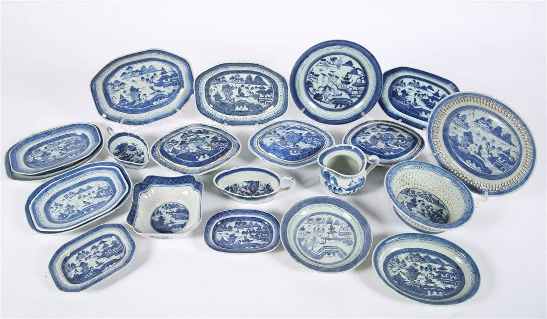 Collection Of 21 Qing Dynasty Pottery Items Auction