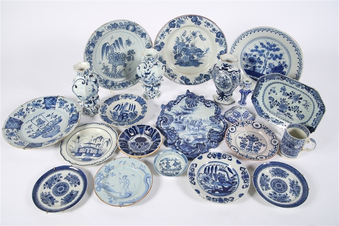 Collection of Twenty Delftware and Dutch Pottery (1 of 10)