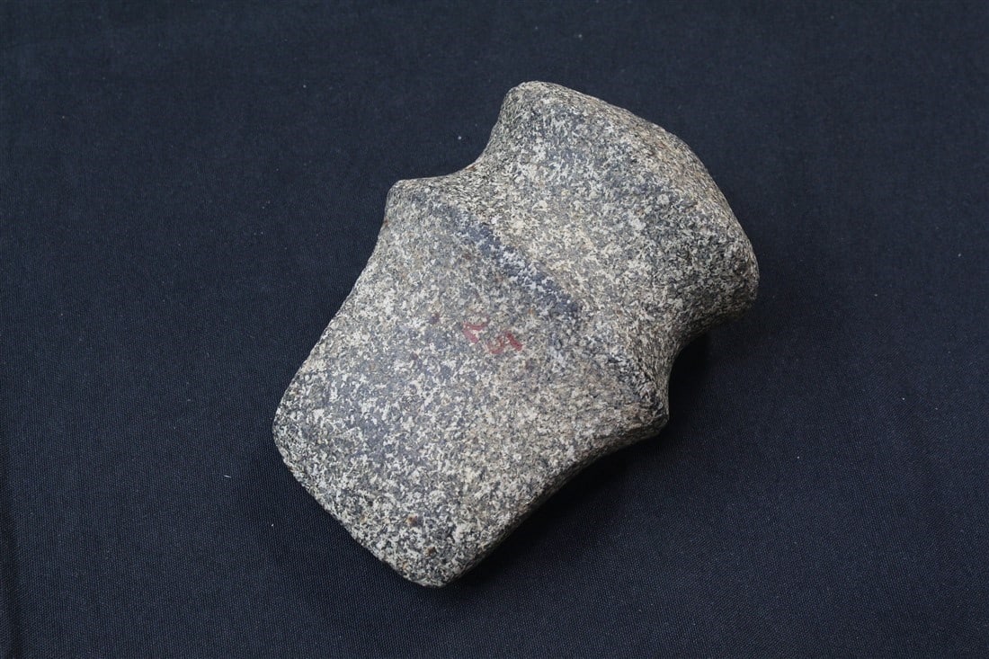 Full Grooved Axe (1 of 2)