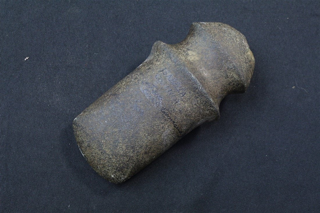 Full Grooved Axe (1 of 2)