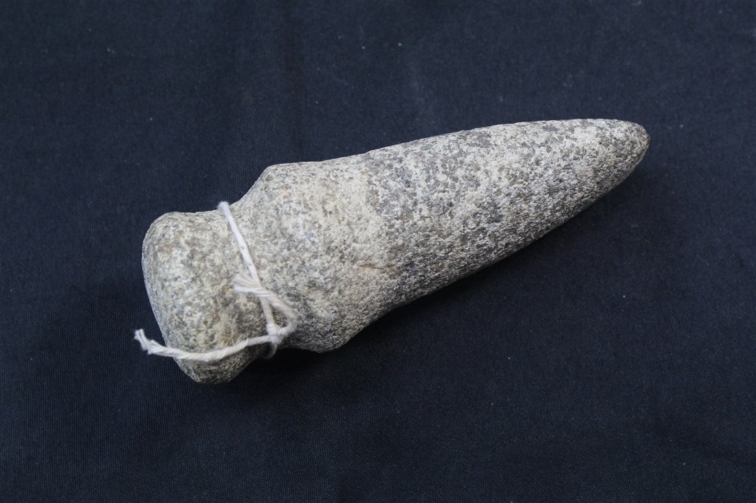 3/4 Grooved Axe: 5 3/4" X 2 1/2".