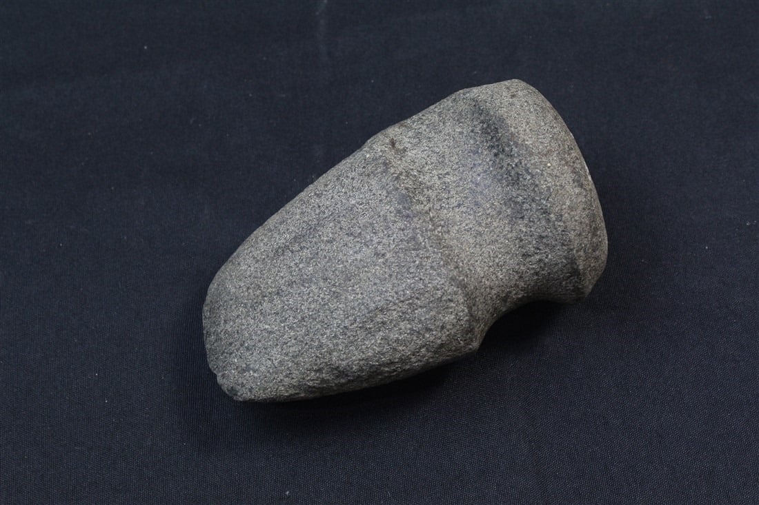 3/4 Groove Axe: 5 5/8" X 3 1/8".