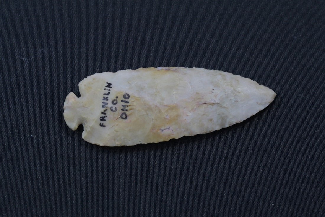 Dovetail: 4 1/2" x 1 3/4". Franklin County, Ohio.