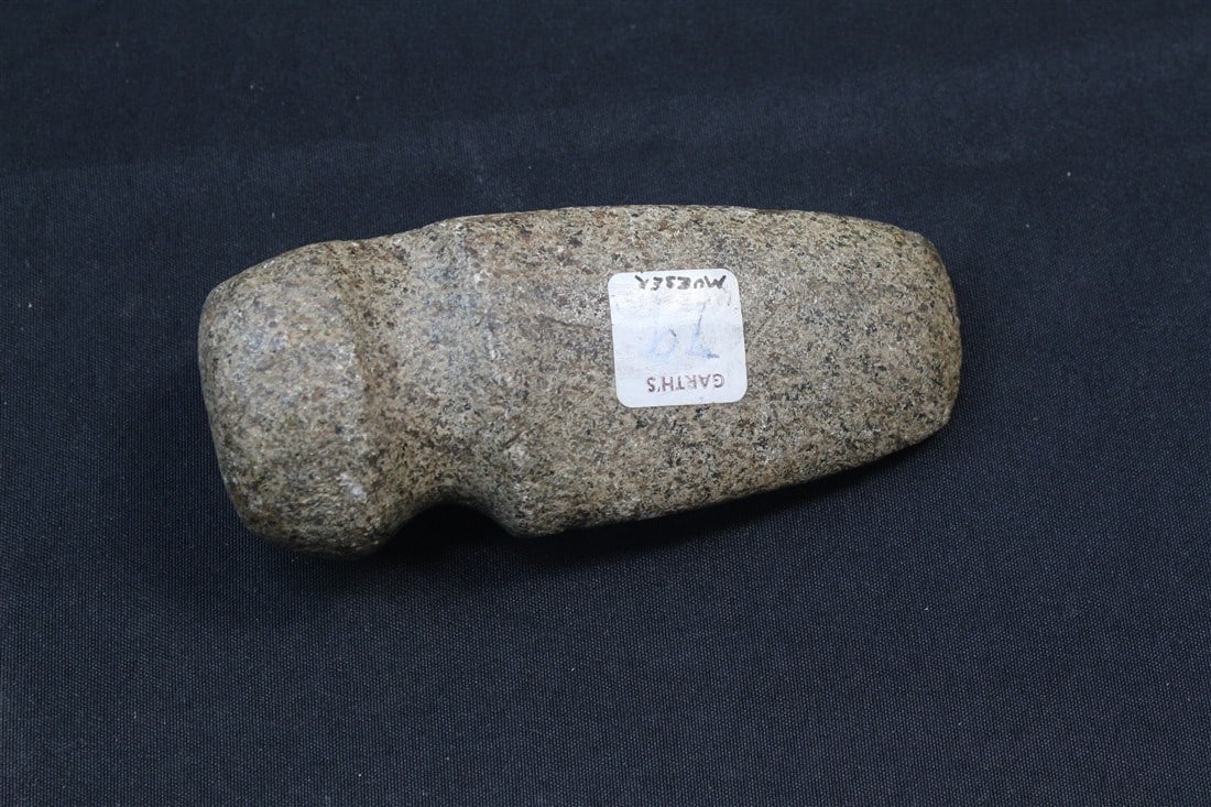 3/4 Grooved Axe: 6" x 2 1/4". Hancock County.