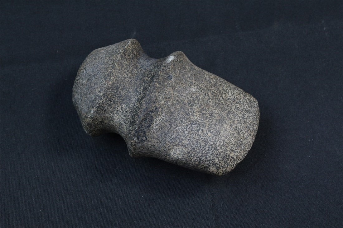 Full Grooved Axe: 6 1/8" X 3 3/4".
