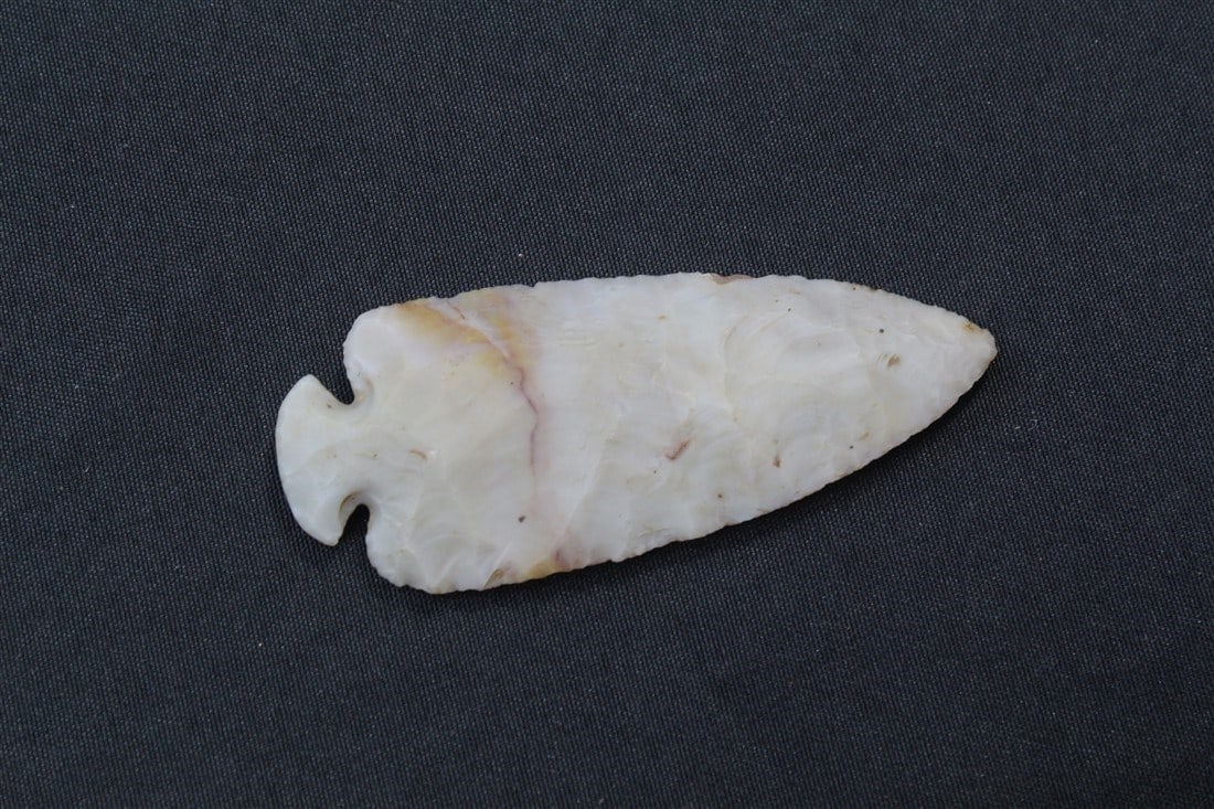 Dovetail: 4" x 1 1/2". Ross County, Ohio. From the Roger Main Collection.