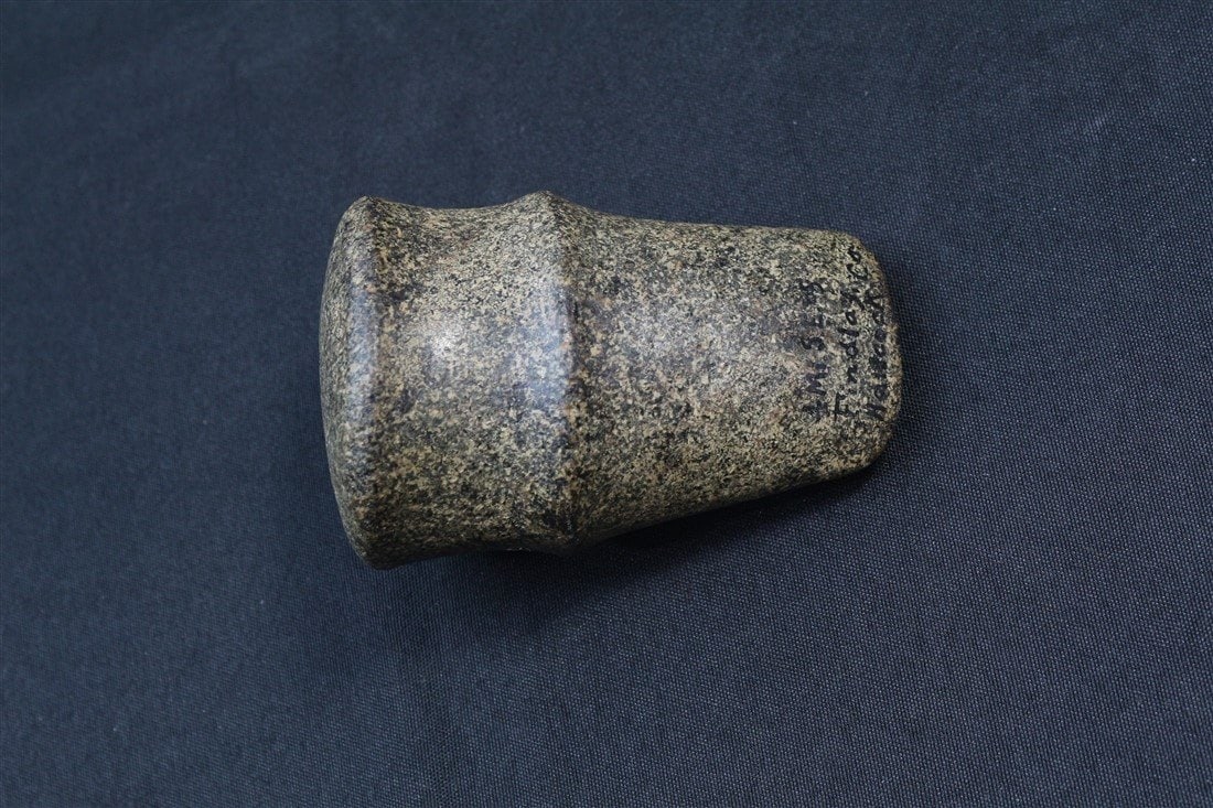 Full Groove Axe: 4" X 2 1/2".