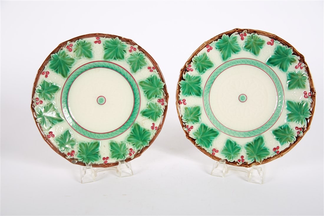Villeroy and Boch, Two Majolica Leaf Plates (1 of 4)