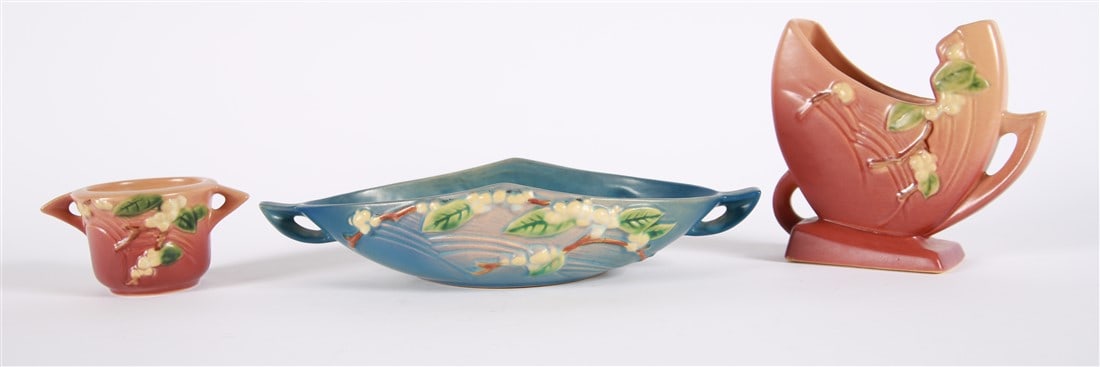 Roseville, Snowberry Collection of Three (1 of 10)