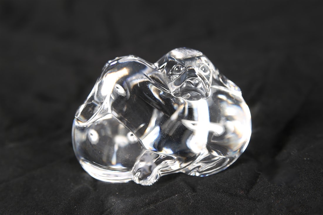 Steuben, "Puppy Love" Hand Cooler (1 of 3)