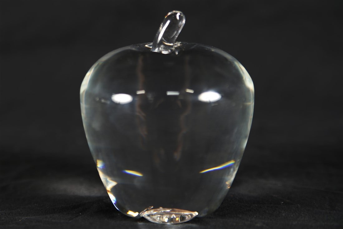 Steuben, Crystal "Apple" Paperweight (1 of 3)
