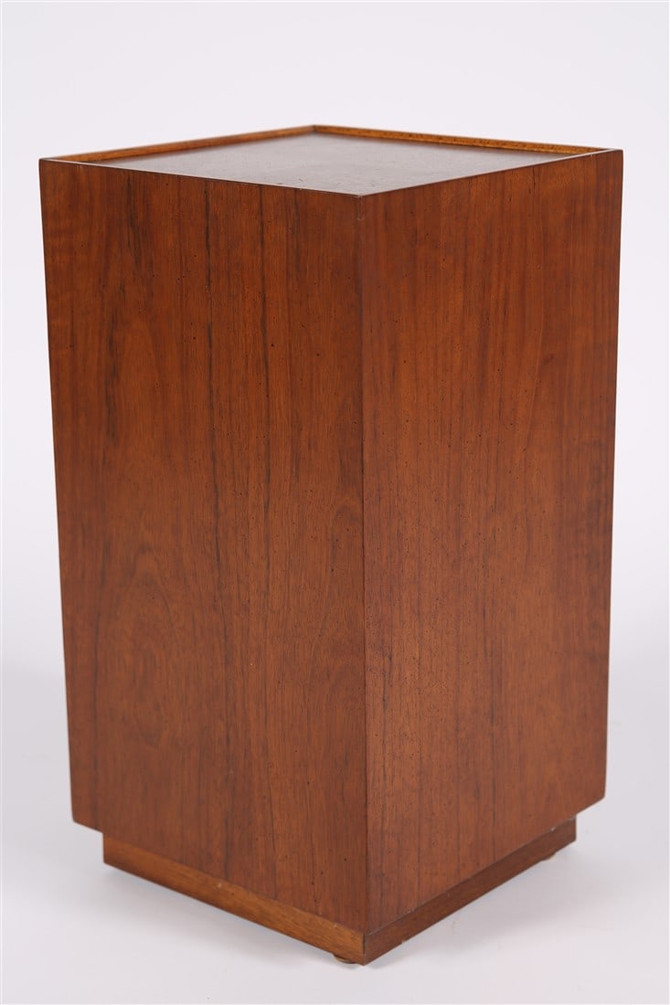 Mid-Century Rosewood Veneer Cube Stand: Rosewood veneer. Height: 22 1/4", Length: 12", Depth: 12". Mid-century rosewood veneer cube stand. Appears unlabeled.