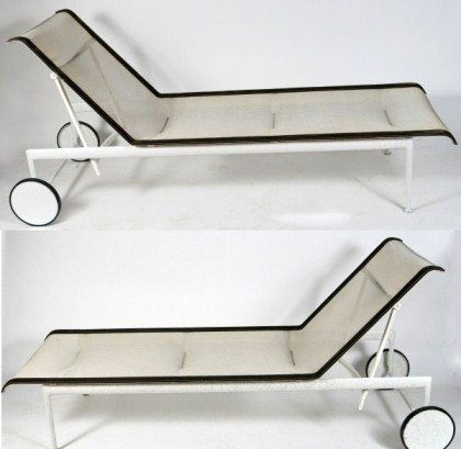 Pair Knoll Aluminum and Mesh Chaise Lounges: Pair Knoll powder coated aluminum and mesh chaise lounges. American, 20th century. Designed by Richard Schultz. Length 77"