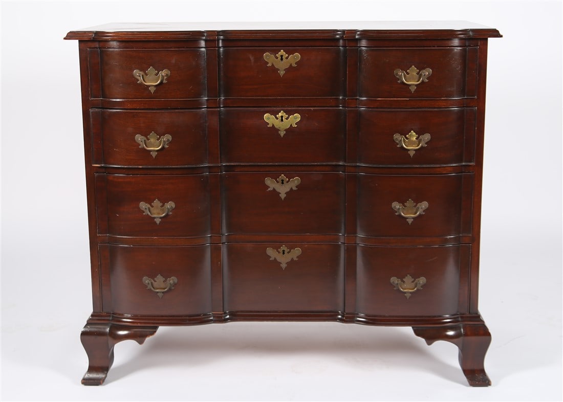 Hathaway's, Mahogany Block Front Chest (1 of 9)