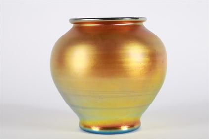 Steuben, Aurene Glass Vase