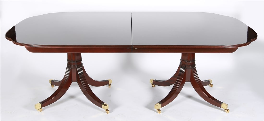 Karges, Mahogany Dining Table (1 of 5)