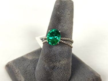 Sterling Silver Ring w/ Green Stone