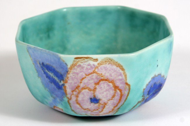 Clarice Cliff Bazarre Bowl, English, 20th C.: Clarice Cliff Bazarre pottery bowl. English, 20th century. In the "Inspiration" pattern. Height 3 1/2", diameter 7".
