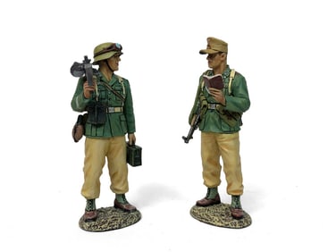 Set of 2 King & Country Figurines
