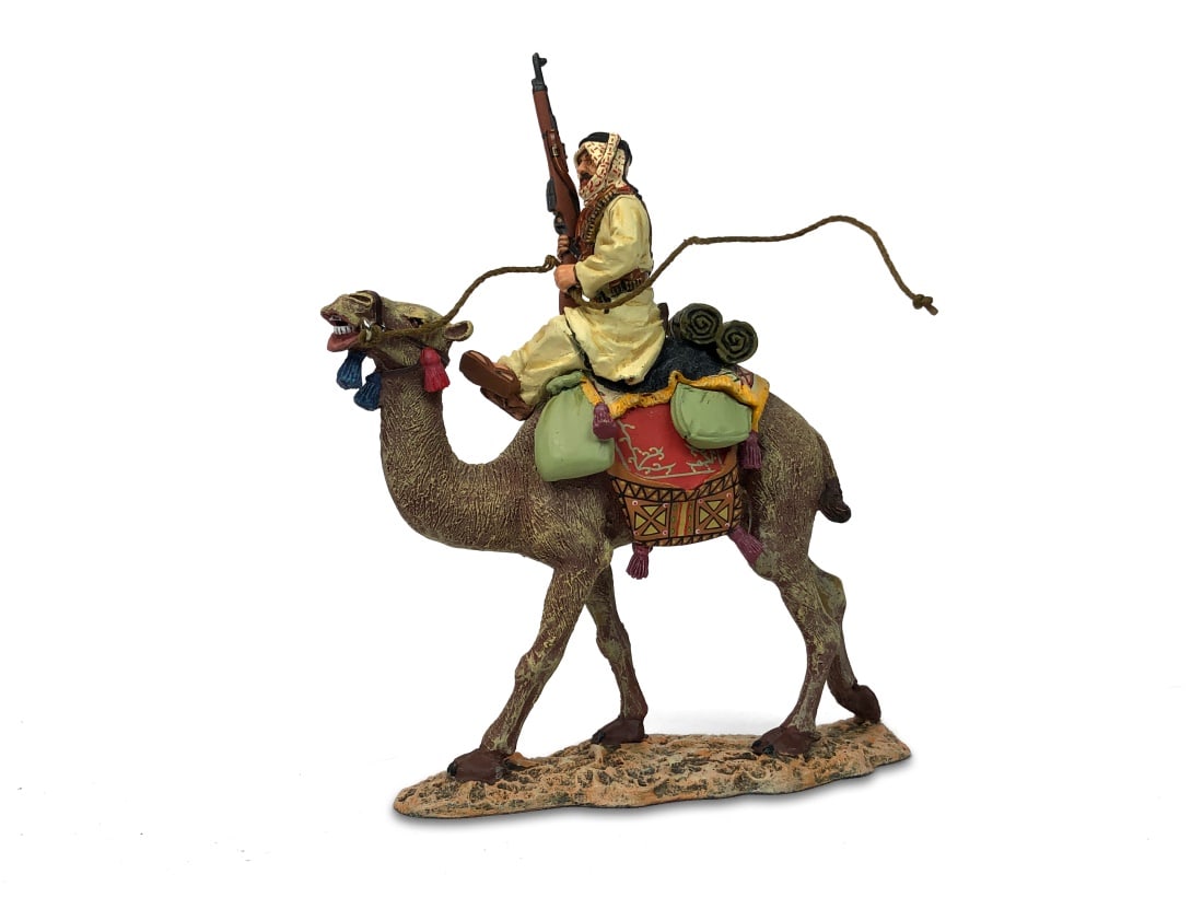King & Country - AK033 VF Arab Camel Corp on Guard: Painted metal. Retired. Complete in box.