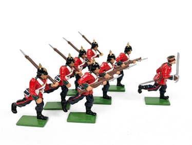Britains - Set of 8 Advancing Soldiers