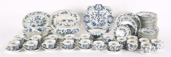 Set of Blue Danube China, 80 Pieces