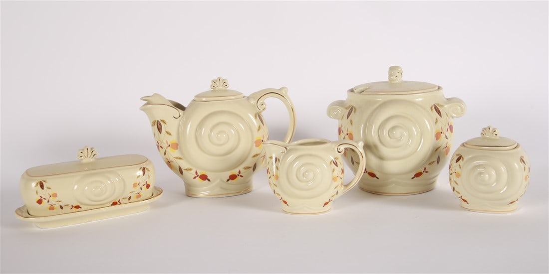 Hall China, "Autumn Leaf" Collection - 6 Pieces (1 of 8)